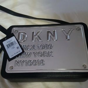 Dkny purse